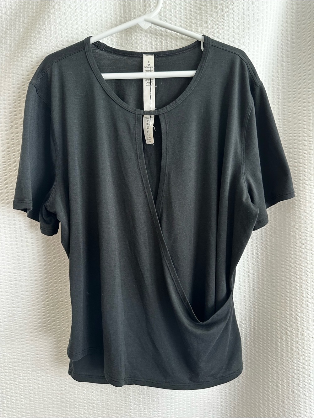 Lululemon Black Wrap Front Draped Short Sleeve Tee Shirt Yoga Casual Top Size 8